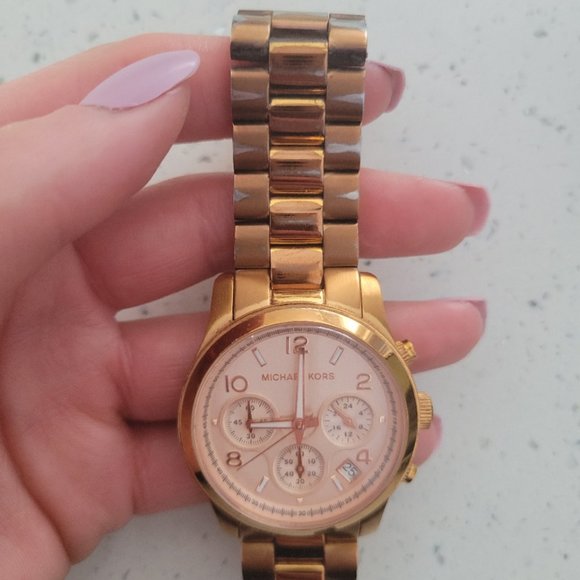 Rose Gold Michael Kors Watch - Picture 3 of 3